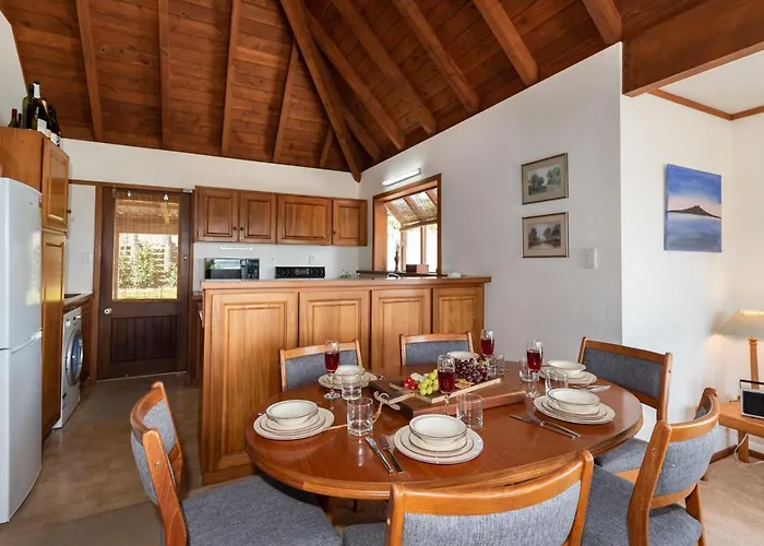 Te Maiki Escape - Russell Holiday Home
