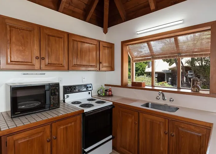 Te Maiki Escape - Russell Holiday Home